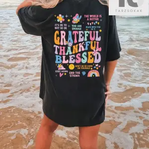 Sloganlı ve Karikatür Baskılı Düşük Omuzlu Tişört