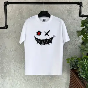 Smile Monster Baskılı Beyaz Erkek