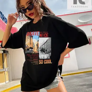 Sokak Görünümü ve Slogan Grafikli Düşük Omuzlu Oversize Tişört