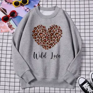 Sokak Kawaii Kadın Tişörtü Bu Görünüyor Vahşi Aşk Baskı Kapüşonlular Gevşek Bisiklet Yaka Kaz