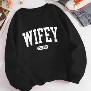 Sokak Rahat Kadın Kazak Wifey EST.2024 Mektup Baskı Kazak Sıcak Yumuşak Hoodies Gevşek Crewne