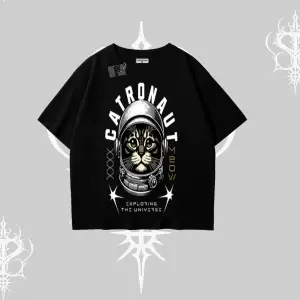 Stay Cool Kedi Baskılı Kayık Yaka Sweatshirt