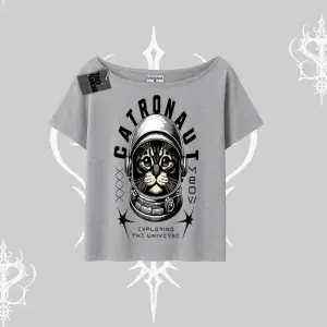 Stay Cool Kedi Baskılı Kayık Yaka Tshirt