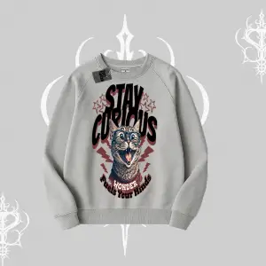 Stay Curious Kedi Baskılı Biskilet Sweatshirt