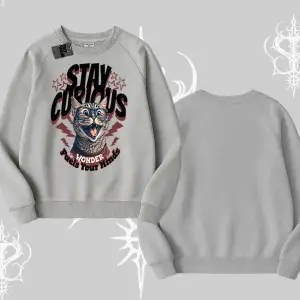 Stay Curious Kedi Baskılı Biskilet Sweatshirt