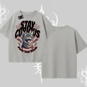 Stay Curious Kedi Baskılı Oversize Tshirt