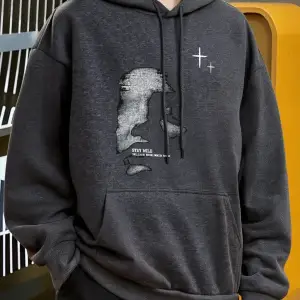 Stay Wild İçinizdeki Vahşi Canınızı Ortaya Çıkarın Baskılı 2025 Haberleri Erkek Kapüşonlu Cep