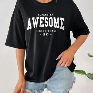 Stevenrhodes Mektup ve Kedi Grafikli Tişört