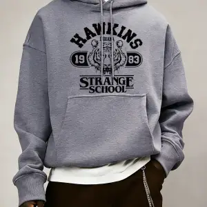 Strange School 1983 Baskılı Erkek Günlük Giyim Modası Bol Kapüşonlu Üstler Her Şeyle Uyumlu S