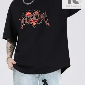 Street Life Erkek Harf Ve Kalp Baskılı Düşük Omuz T-shirt