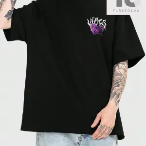 Street Life Erkek Yuvarlak Yaka Kısa Kollu Yazılı ve Kalpli Tişört