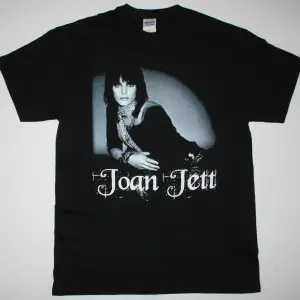 SUPERTRAMP EVEN IN THE QUIETEST MOMENTS 1977 NEW BLACK T-SHIRT ÖN BASKILI