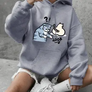 Şüpheli Karikatür Kedi Baskılı Tişörtü Kadın Temelleri Bisiklet Yaka Kapüşonlular Rahat Gevşe