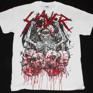 THE CASUALTIES UNDER ATTACK NEW WHITE T SHIRT ÖN BASKILI