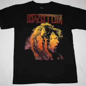 THE CLASH JAPANESE SKULL NEW BLACK T-SHIRT ÖN VE ARAKA BASKILI