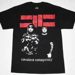 THE HU RED PORTRAIT NEW BLACK T-SHIRT ÖN VE ARAKA BASKILI