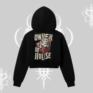 The Owner of House Kedi Arka Baskılı Kapşonlu Crop Sweatshirt