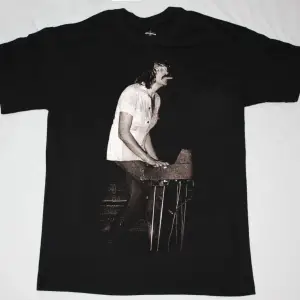 THE SMITHS SWEET AND TENDER HOOLIGAN NEW BLACK T SHIRT ÖN BASKILI