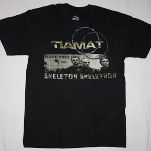 THIN LIZZY JOHNNY THE FOX 1976 NEW BLACK T-SHIRT ÖN VE ARAKA BASKILI