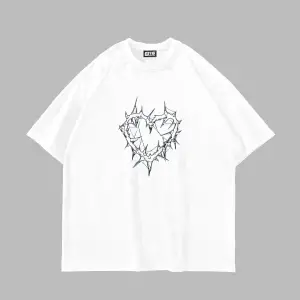 Thorny Heart Baskılı Oversize Unisex Beyaz