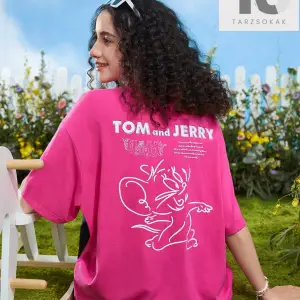 TOM & JERRY X Sloganlı ve Karikatür Grafikli Düşük Omuzlu Oversize Tişört