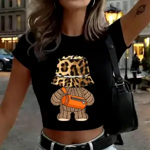 Trendy Karikatür Ayı Kıyafet Baskılar Kadın Kırpma T-Shirt Yaz O-Boyun İnce Üstler Yüksek Ela