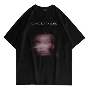 Unisex Addicted To Hope Tshirt Siyah