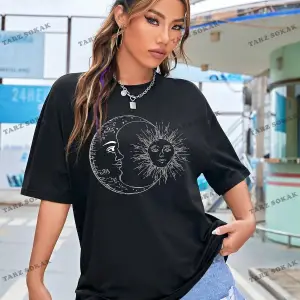 Unisex BAY  Güneş ve Ay Desenli Düşük Omuz Tişört KOD-1342