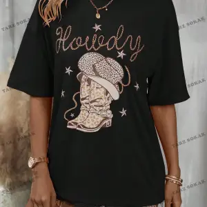 Unisex BAY  Mektup ve Şapka Desenli Damla Omuz Tişört KOD-1326