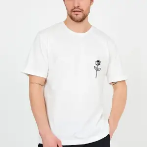 Unisex Beyaz Bol Kesim Oversize Tshirt