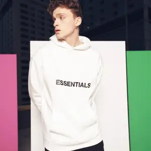 Unisex Beyaz Essentials Sweatshirt Trndz204