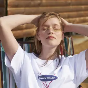 Unisex Broken Heart Tshirt Beyaz