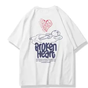 Unisex Broken Heart Tshirt Beyaz