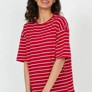 Unisex Çizgili Oversize Beyaz Siyah Tshirt Oversize