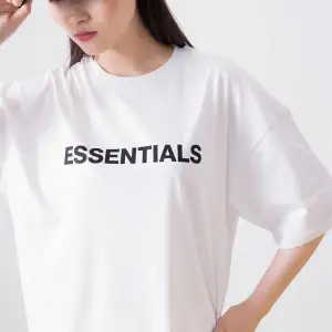 Unisex Essentials Beyaz Tshirt