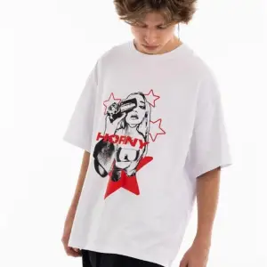 Unisex Horny Star Tshirt Beyaz