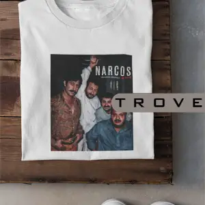 Unısex Kadın Erkek Narcos Kolpaçino  %100 Pamuk Baskılı Siyah Beyaz T-shirt