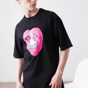 Unisex Kalp Beyaz Tshirt