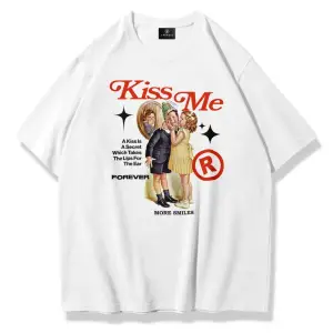 Unisex Kiss Me Tshirt Beyaz