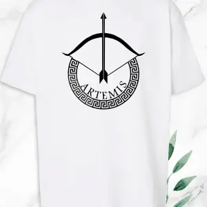 Unisex Mitoloji Ay Tanrıçası Artemis Baskılı Beyaz Tişört