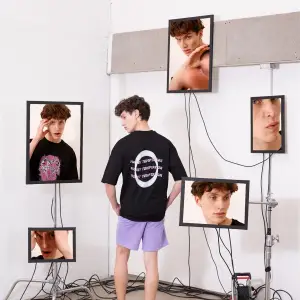 Unisex Money Temptation Siyah Tshirt