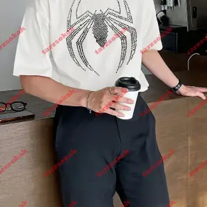 Unisex Örümcek Baskılı Tshirt Beyaz