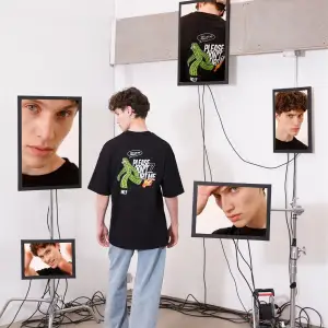 Unisex Please Dont Hurt Me Siyah Tshirt