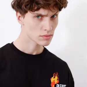 Unisex Please Dont Hurt Me Siyah Tshirt