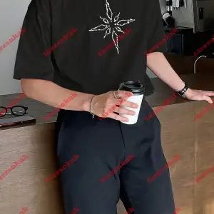 Unisex Pusula Baskılı Tshirt Beyaz