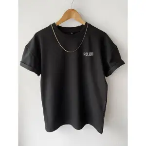 Unisex Siyah Polizei Baskılı Oversize Bisiklet Yaka T-shirt