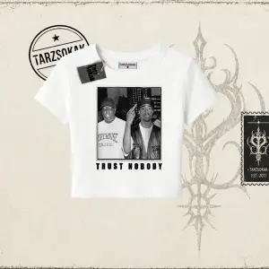 Unisex Trust Nobody Kadın Baby Tee Beyaz