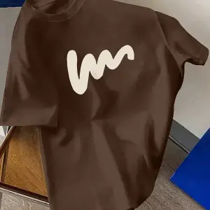 Unisex W Baskılı Tasarım