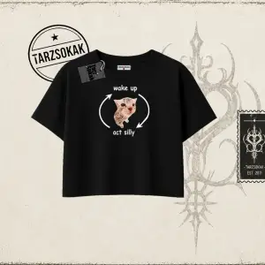 Unisex Wake up Act Silly Kadın Crop Tişört Beyaz