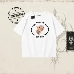 Unisex Wake up Act Silly Oversize Unisex Tişört Beyaz